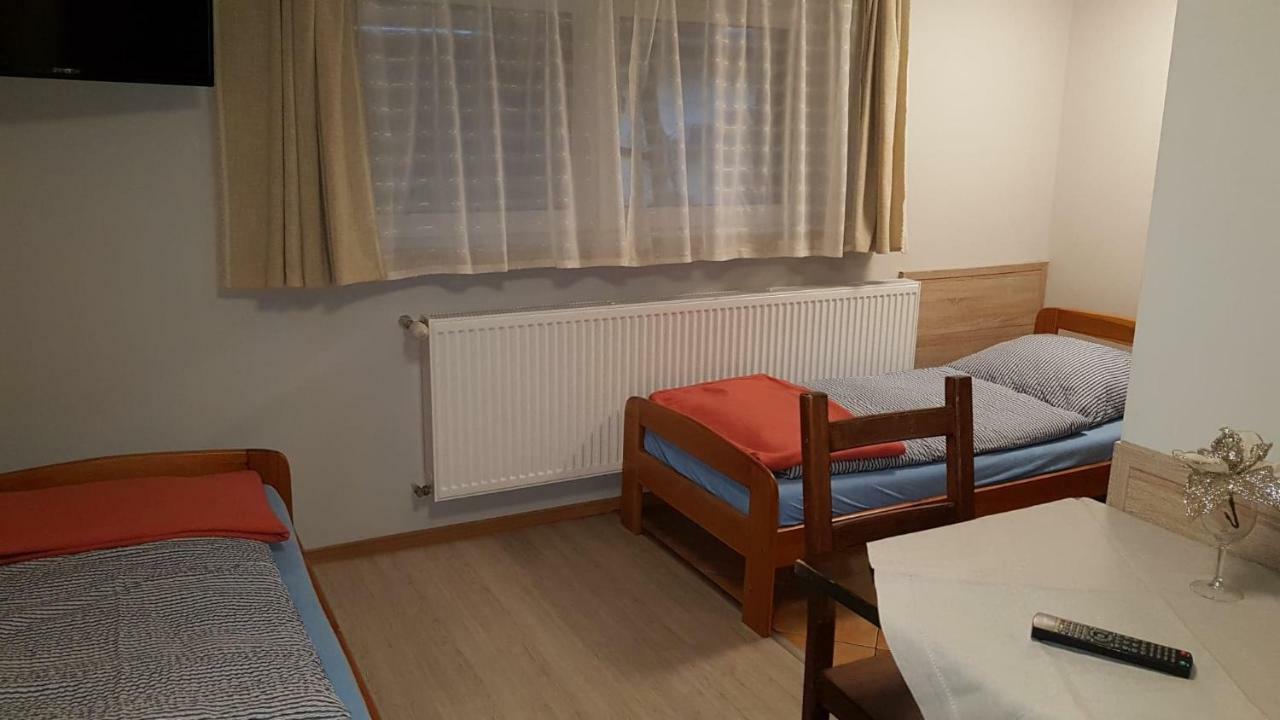 Noclegi Silesia Tychy Kültér fotó